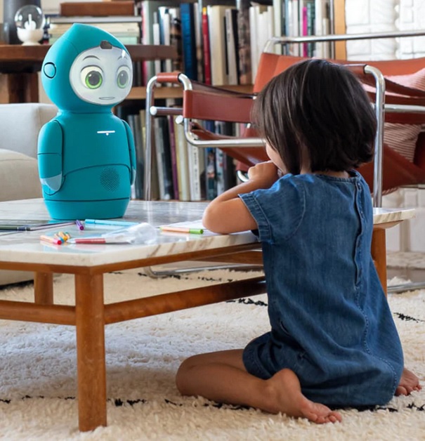 Moxie-Robot-a-Friendly-Companion-For-Children