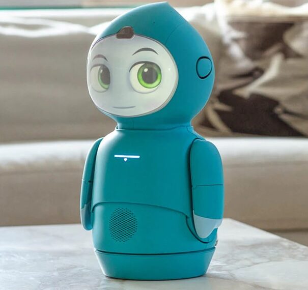 Moxie-Robot-a-Friendly-Companion-For-Children